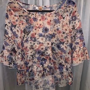 Floral/butterfly pattern high low top